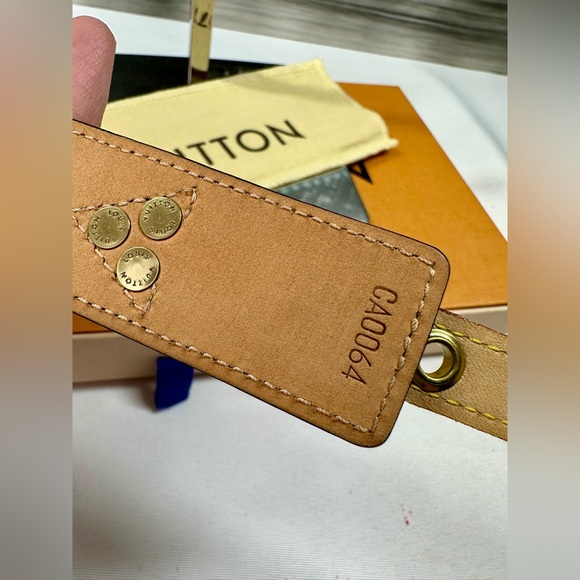 Louis Vuitton Monogram Bracelet - Picture 8 of 16